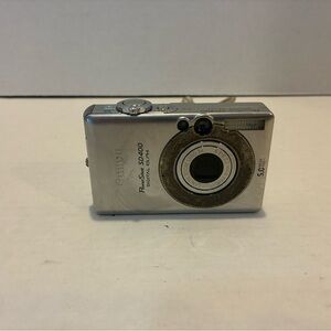 Canon PowerShot SD400 Digital Camera - Silver and Black